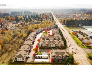 Photo #2: 20602693 Listing