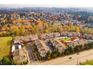 Photo #4: 20602693 Listing