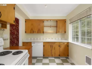 Photo #2: 20603078 Listing