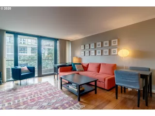 Photo #4: 20604055 Listing 