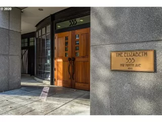 Photo #2: 20604332 Listing 