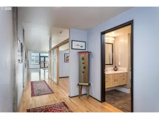 Photo #4: 20604332 Listing 