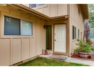 Photo #1: 20604564 Listing