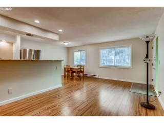 Photo #3: 20604564 Listing