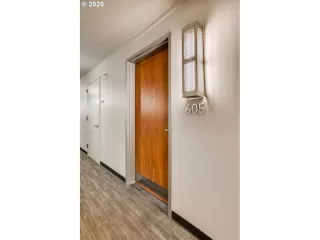 Photo #4: 20605621 Listing 