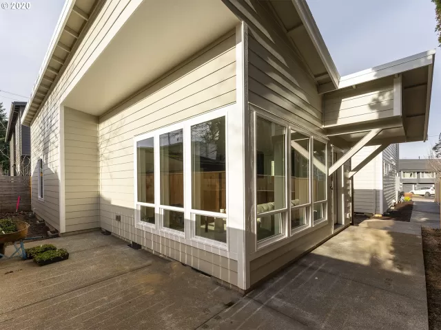 MLS: 20606382 Condo For Sale