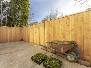 Photo #2: 20606382 Listing 