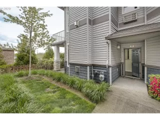 Photo #1: 20608776 Listing 