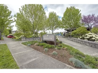 Photo #3: 20608776 Listing 