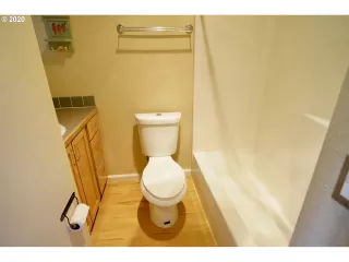 Photo #1: 20608944 Listing