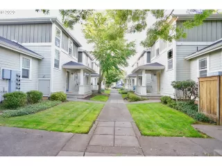 Photo #3: 20608944 Listing