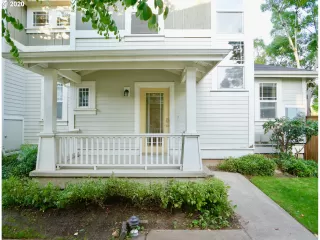 Photo #6: 20608944 Listing