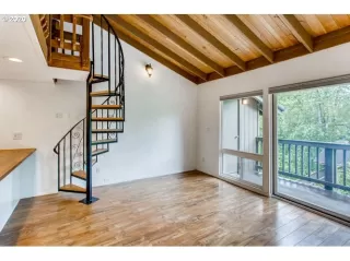 Photo #3: 20610420 Listing 