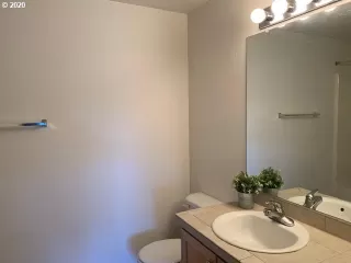 Photo #5: 20610680 Listing