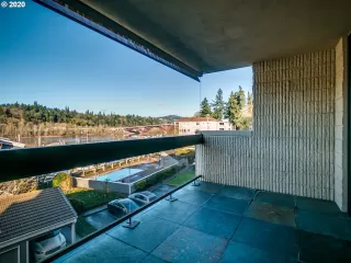 Photo #2: 20611081 Listing 