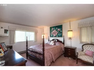 Photo #2: 20611151 Listing