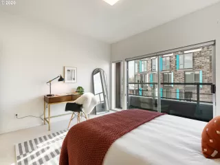 Photo #5: 20611247 Listing