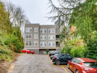 Photo #1: 20611425 Listing