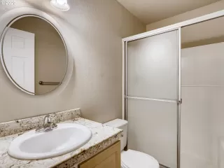 Photo #6: 20611709 Listing