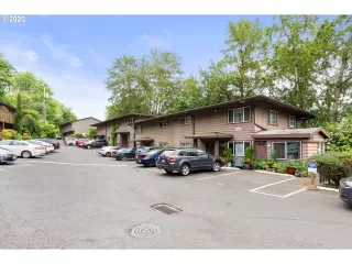 Photo #1: 20611950 Listing 