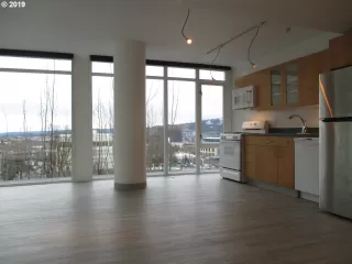 Photo #5: 20612821 Listing 