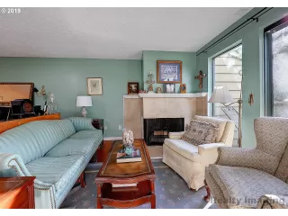 Photo #2: 20613267 Listing