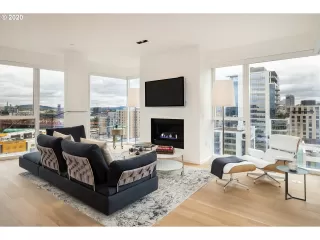 Photo #5: 20613315 Listing