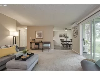 Photo #3: 20613426 Listing