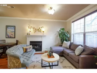 Photo #2: 20614286 Listing