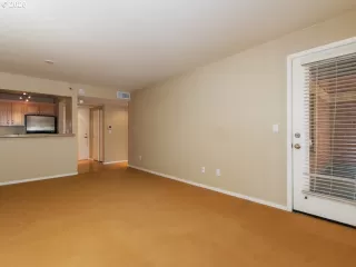 Photo #5: 20614491 Listing 