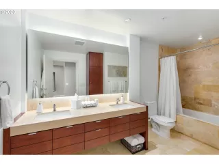 Photo #5: 20615244 Listing