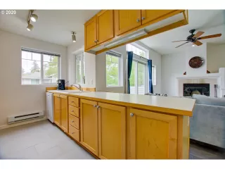 Photo #6: 20615509 Listing 
