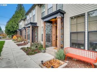 Photo #2: 20616170 Listing