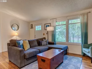 Photo #2: 20616635 Listing 