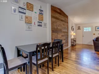 Photo #5: 20616635 Listing 