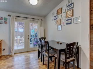 Photo #6: 20616635 Listing 