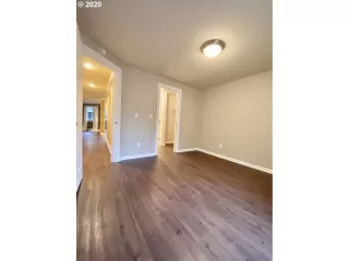 Photo #1: 20617291 Listing