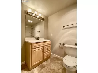 Photo #4: 20617291 Listing