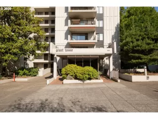 Photo #2: 20617786 Listing