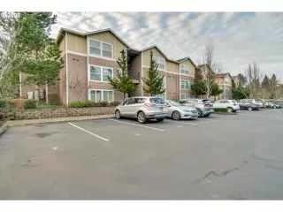 Photo #1: 20617886 Listing