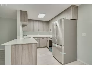 Photo #2: 20617886 Listing