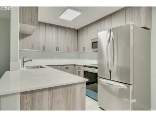 Photo #3: 20617886 Listing