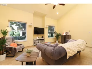 Photo #3: 20621608 Listing 