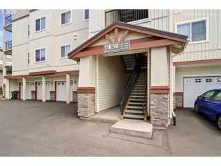 Photo #2: 20622245 Listing