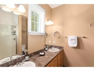 Photo #6: 20622384 Listing 
