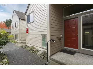 Photo #1: 20622650 Listing