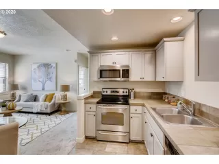 Photo #3: 20622871 Listing 