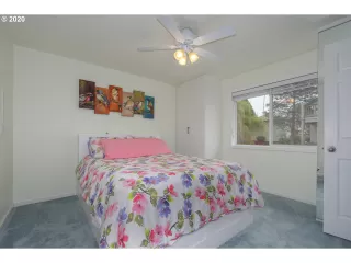 Photo #4: 20623223 Listing