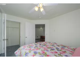 Photo #5: 20623223 Listing