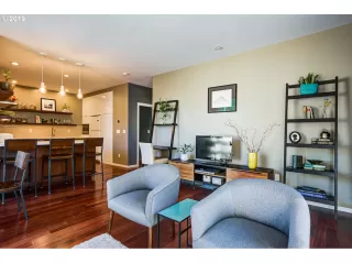 Photo #3: 20623603 Listing 